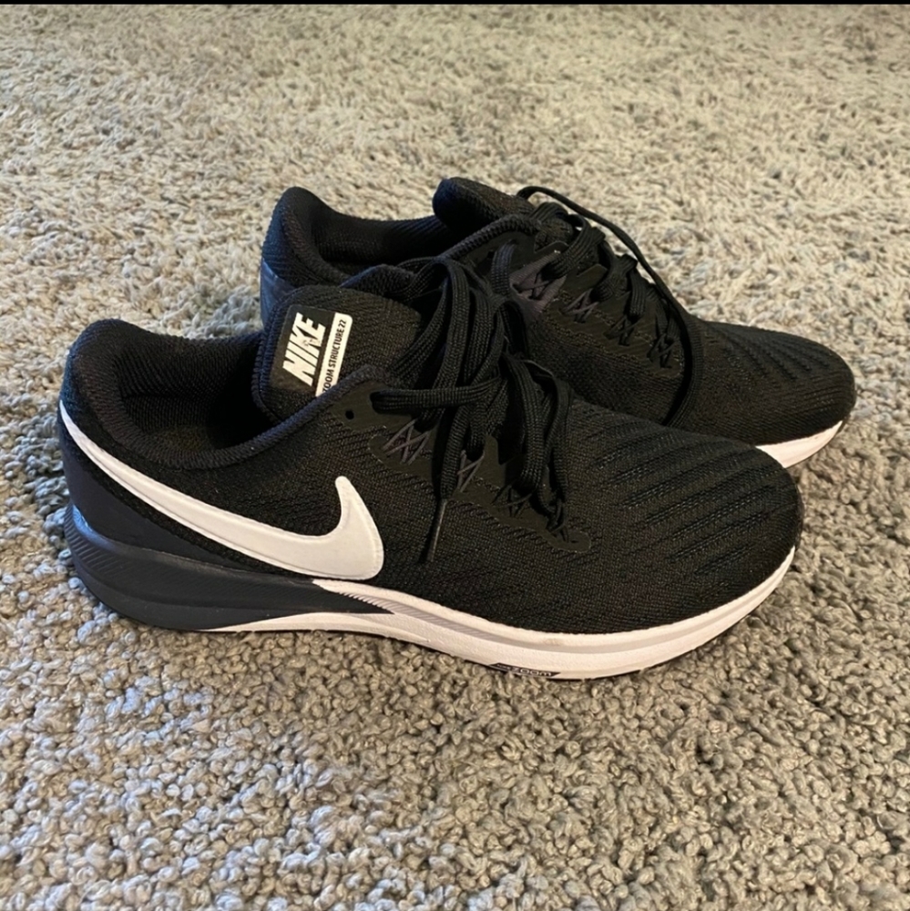 Nike air zoom structure 22